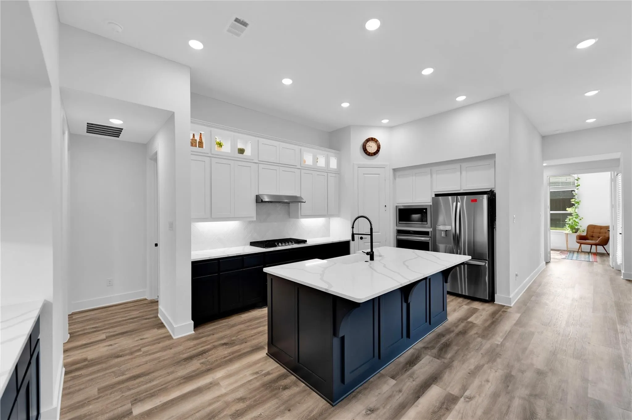 6720 Stags Run - Photo 5 of 22