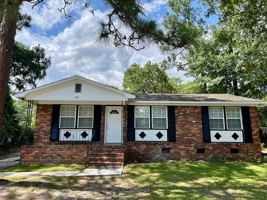 featured image of 213 Kingnut Dr