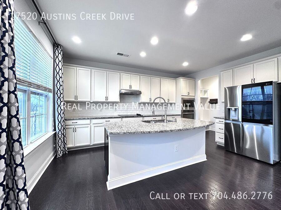17520 Austins Creek Dr - Photo 5 of 32