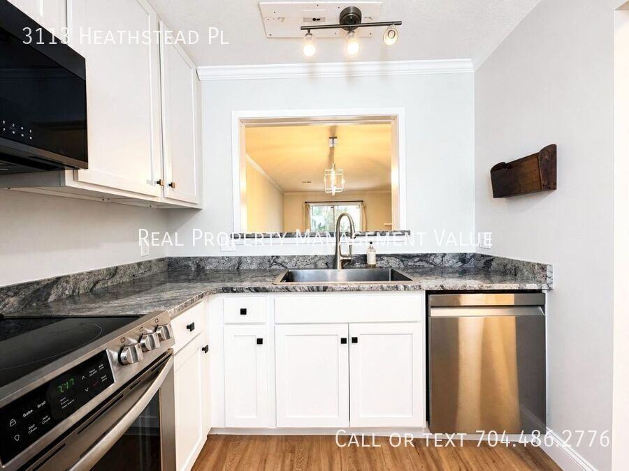 3113 Heathstead Pl - Photo 2 of 20