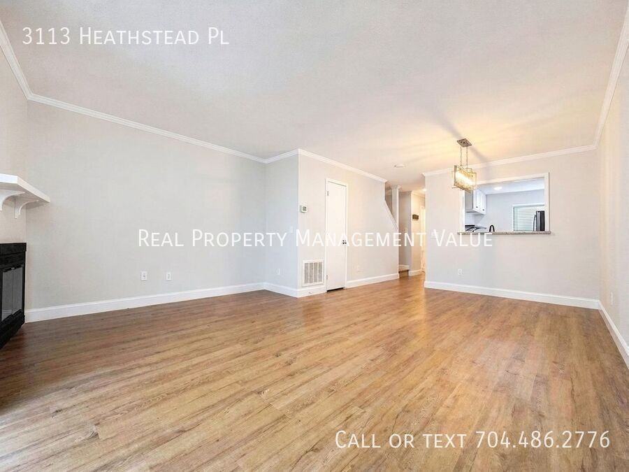 3113 Heathstead Pl - Photo 5 of 20
