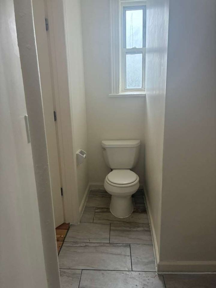 506 S Broadway #4A - Photo 4 of 5