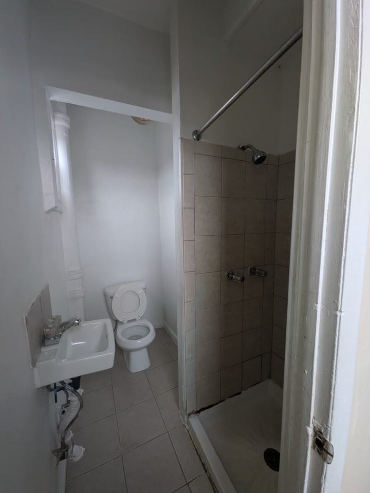 10 N Bond St #3F - Photo 4 of 5