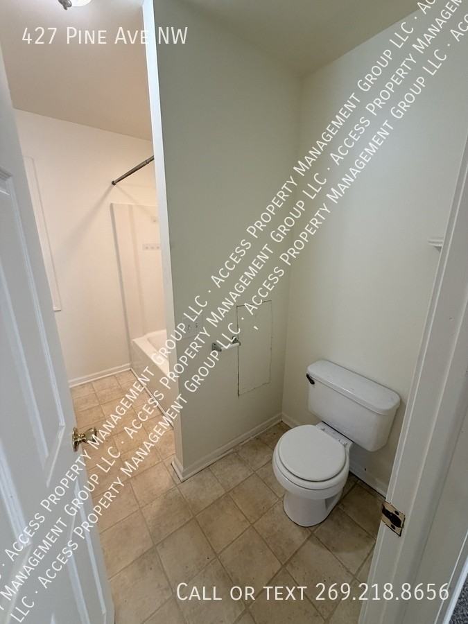 427 Pine Ave Nw - Photo 7 of 27