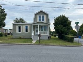 featured image of 1102 4th Ave