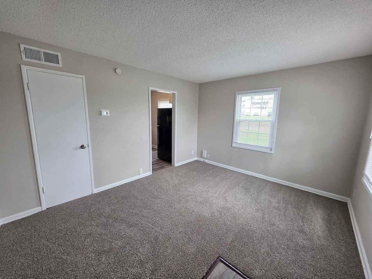 9500 Harrison St - Photo 2 of 15