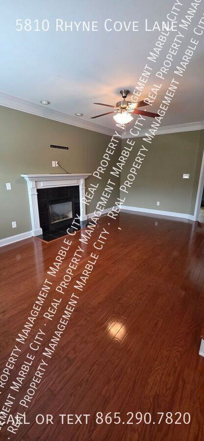 5810 Rhyne Cove Ln - Photo 6 of 37