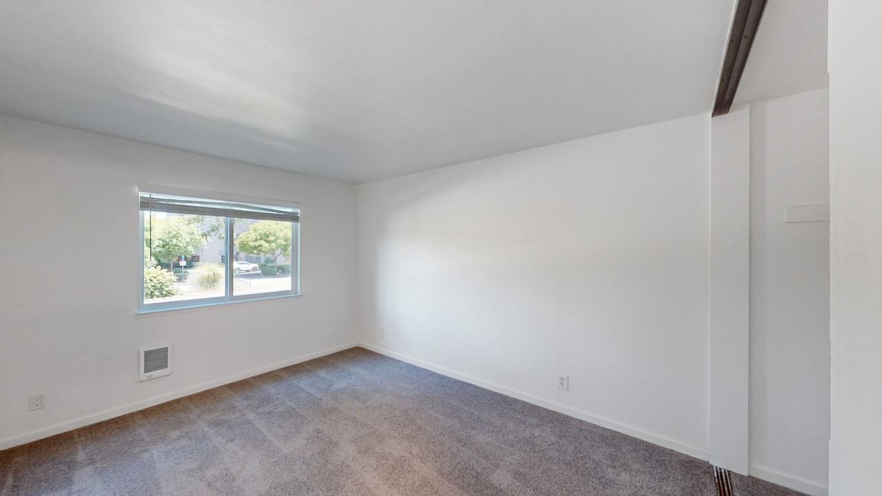 415 Ignacio Blvd #137 - Photo 5 of 11