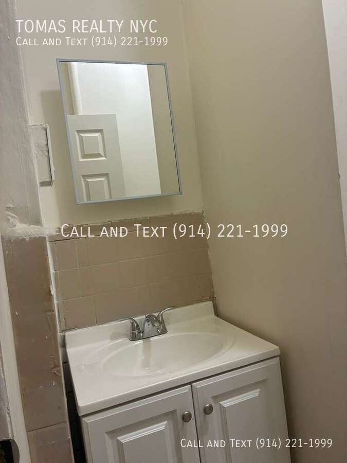 40 Caryl Ave Yonkers-2F contact Us : (914) 221-1999 #2F - Photo 3 of 8