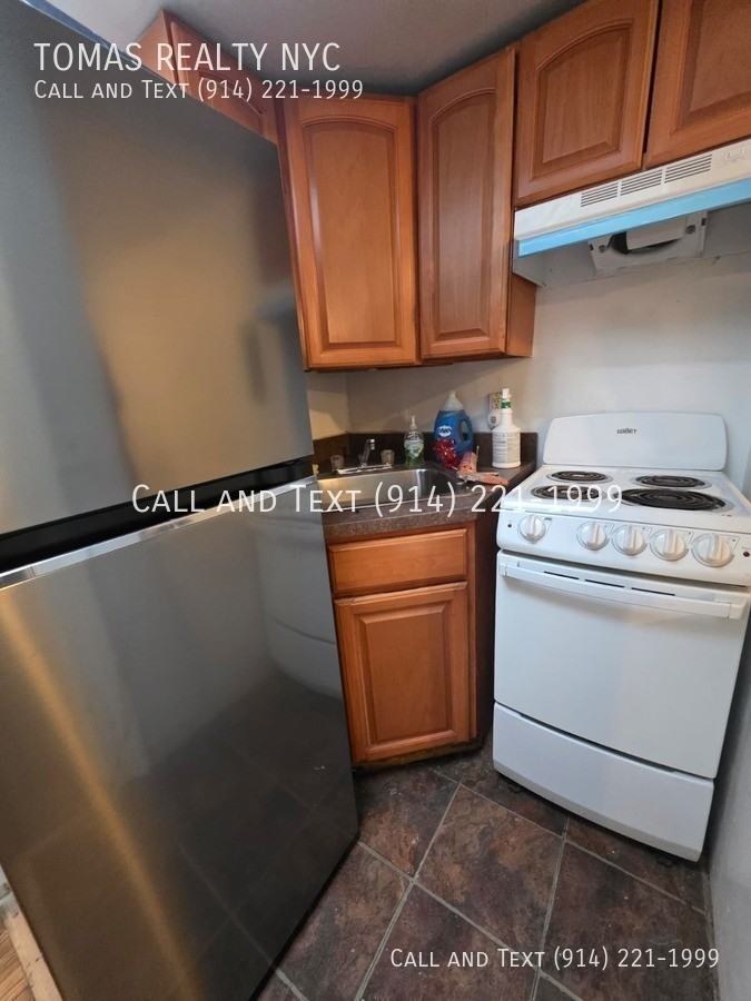 64 Hudson St - Photo 5 of 11
