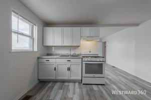 featured image of 4901 Magoun Ave #1R