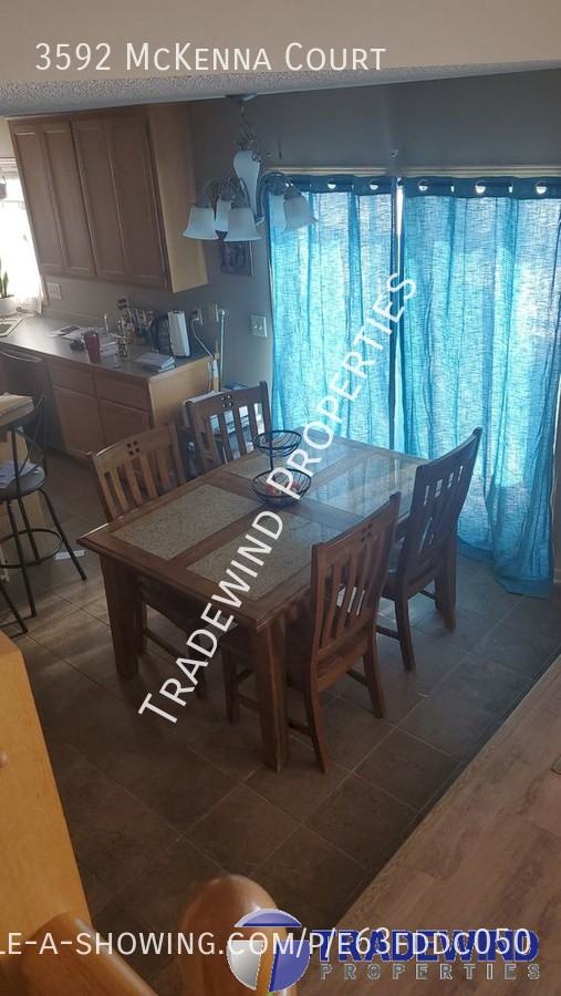 3592 Mckenna Ct - Photo 4 of 17