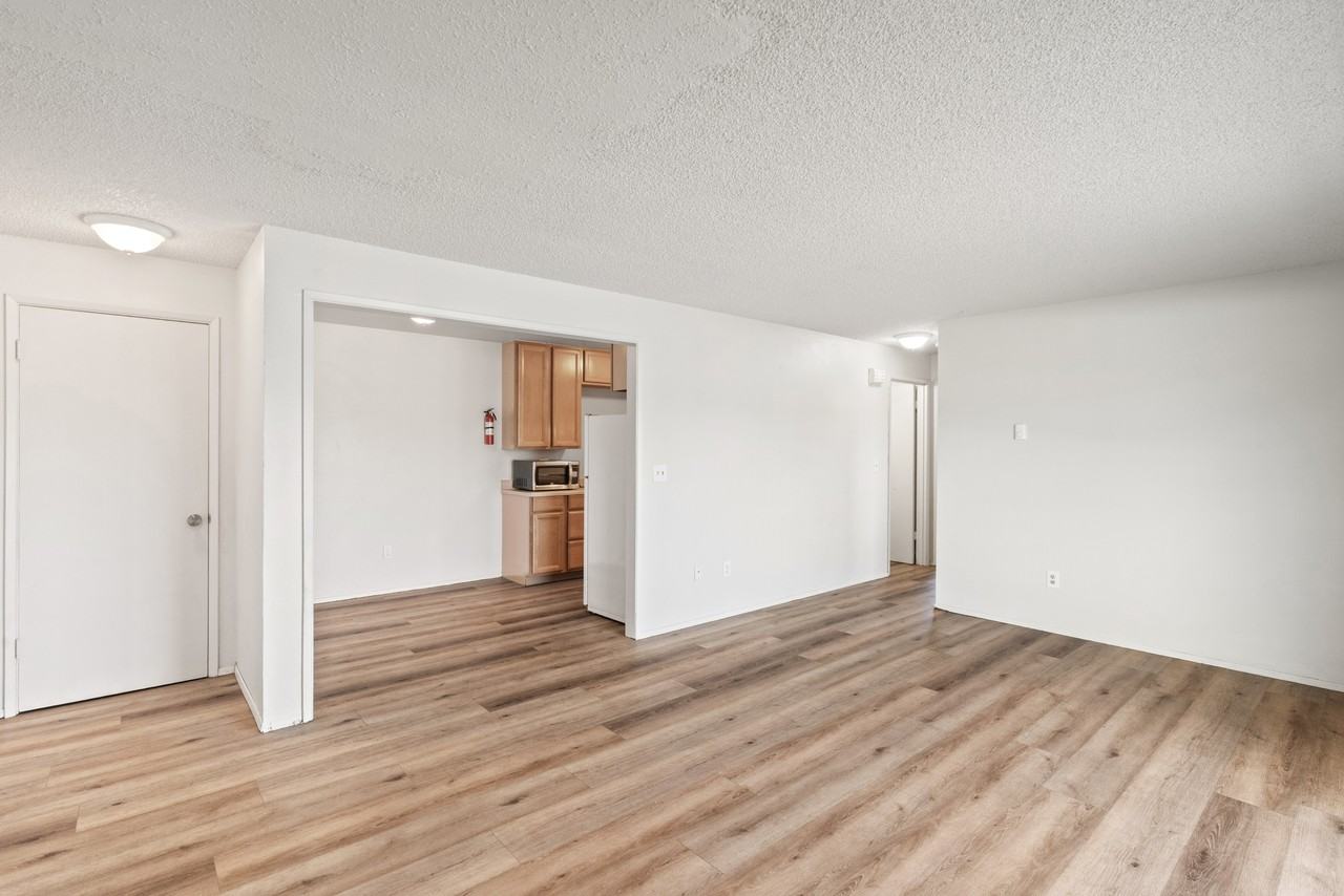 1111 West Market Street - Photo 3 of 20