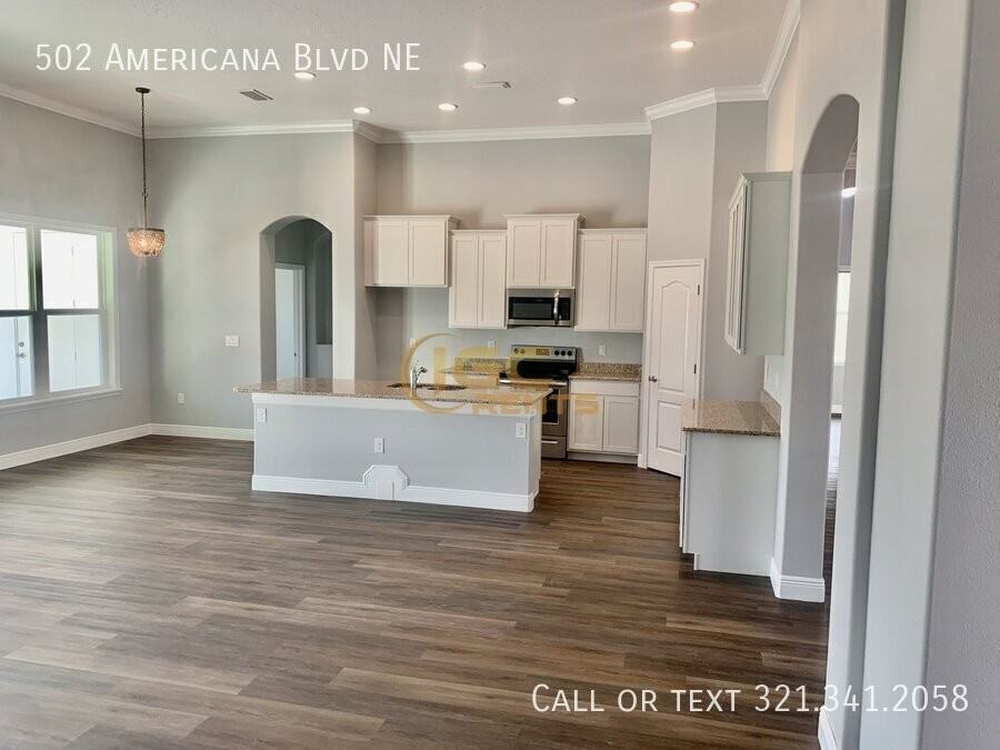 502 Americana Blvd Ne - Photo 6 of 20