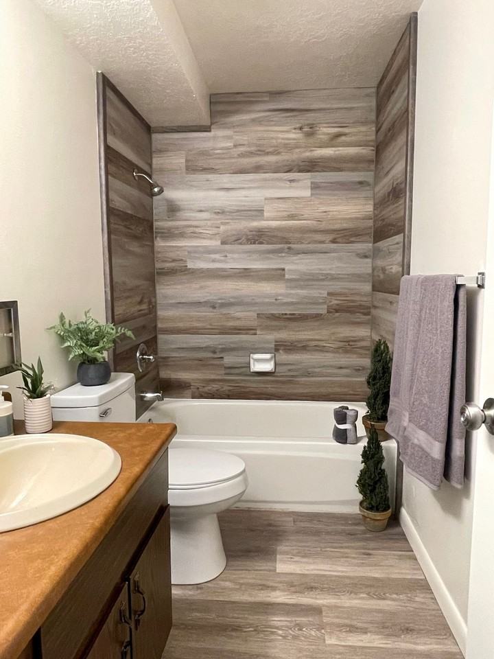 222 Pingree Ave - Photo 6 of 17