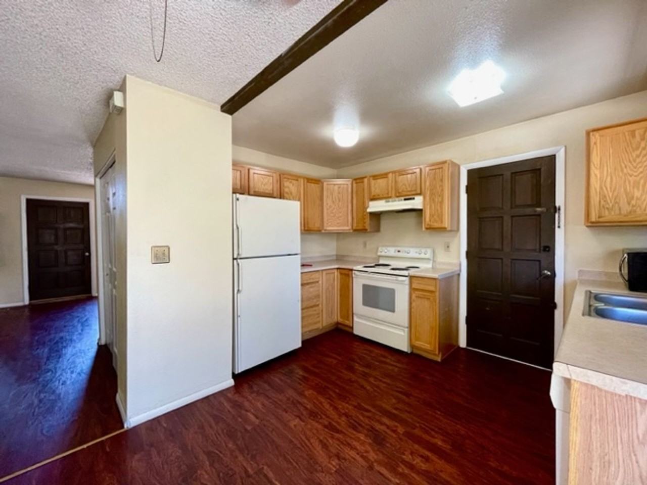 9537 E Chenango Ave - Photo 4 of 33