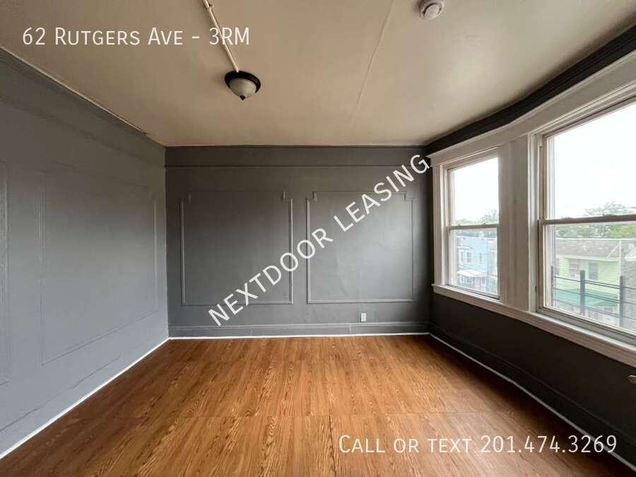 62 Rutgers Ave #3RM - Photo 3 of 5