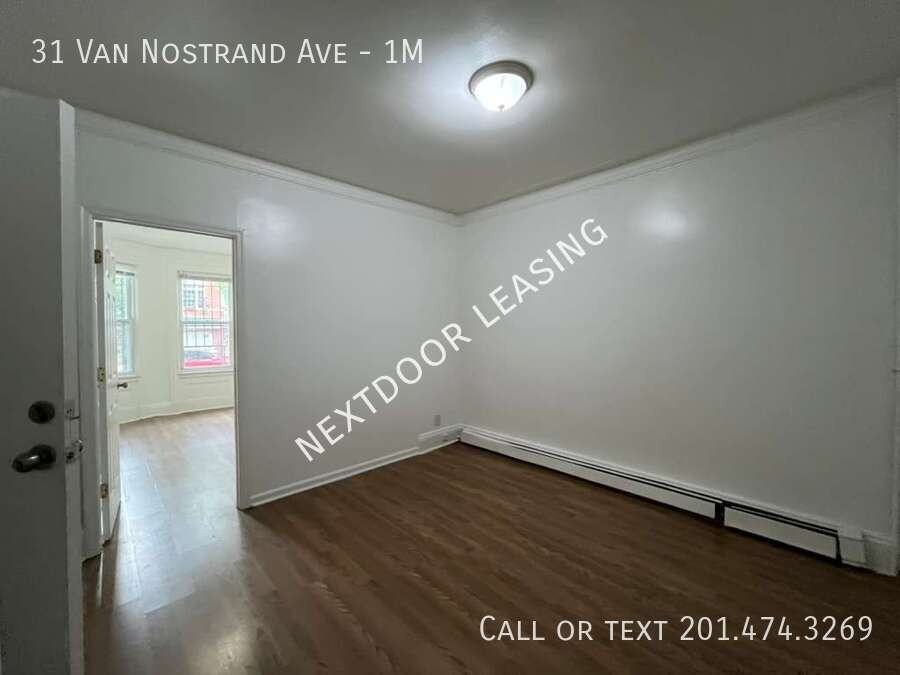 31 Van Nostrand Ave #1M - Photo 5 of 9