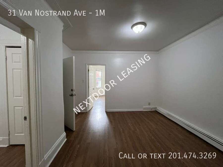 31 Van Nostrand Ave #1M - Photo 6 of 9