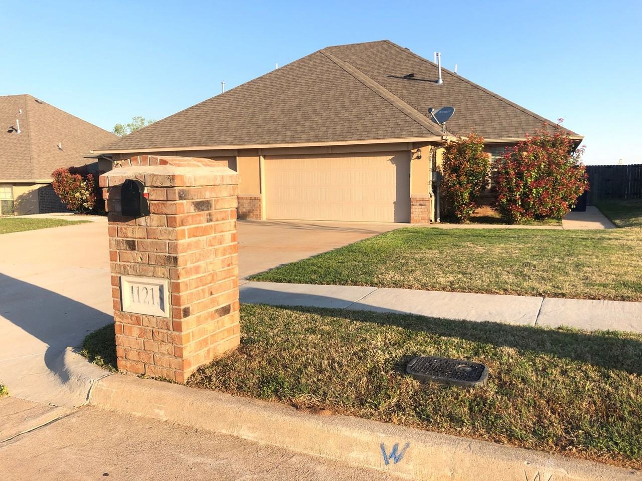 11213 Coachmans Rd - Photo 2 of 17