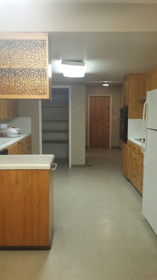 11586 S Smith Ave - Photo 7 of 18