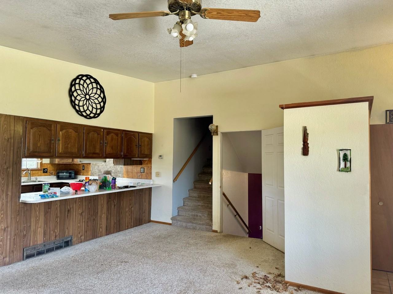 201 Hidden Valley Rd - Photo 5 of 26