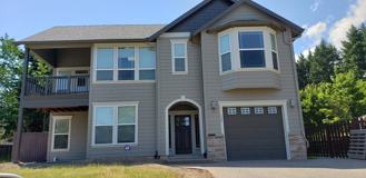 325 Nw Cypress St - Photo 1 of 1