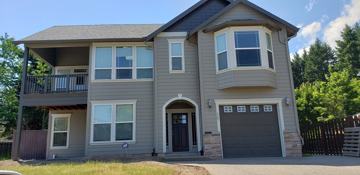 featured image of 325 Nw Cypress St