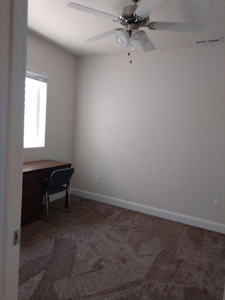 2866 W Hawk Dr #B - Photo 5 of 15