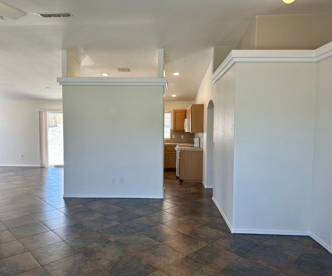 2939 Maracaibo Ln - Photo 6 of 27