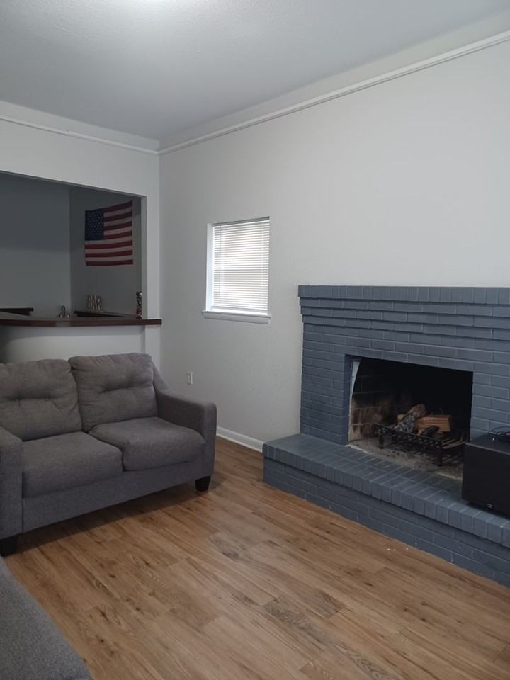 428 Lynn Shores Dr - Photo 6 of 14