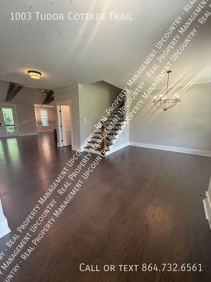 1003 Tudor Cottage Trl - Photo 4 of 37