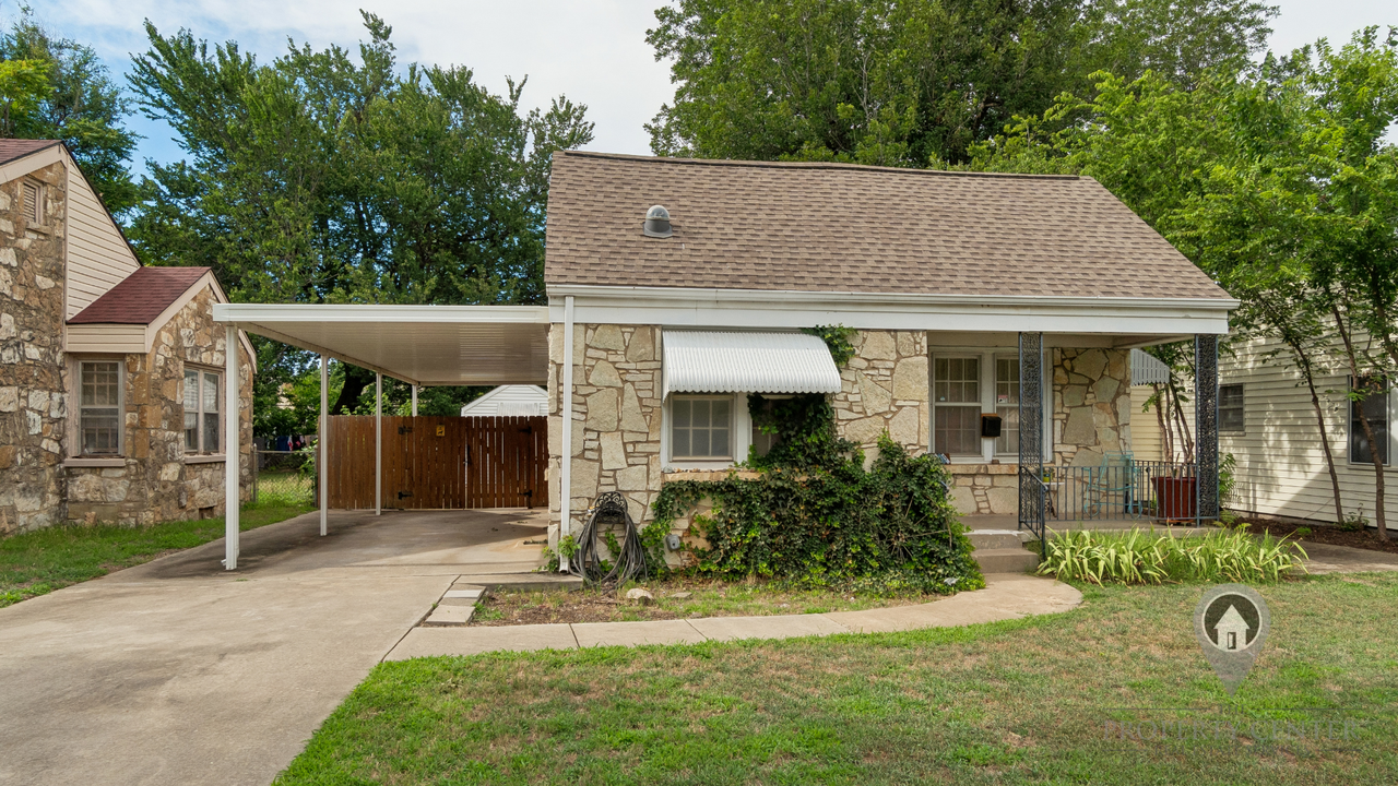 3613 Nw Liberty St - Photo 2 of 19
