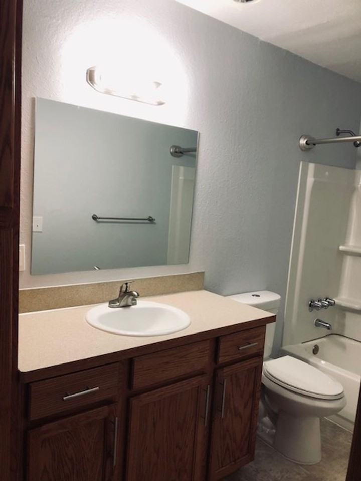 Auburn Landings Apartments - Photo 6 of 8
