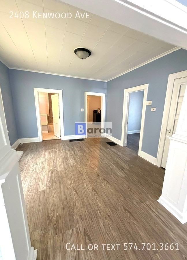 2408 Kenwood Ave - Photo 3 of 10