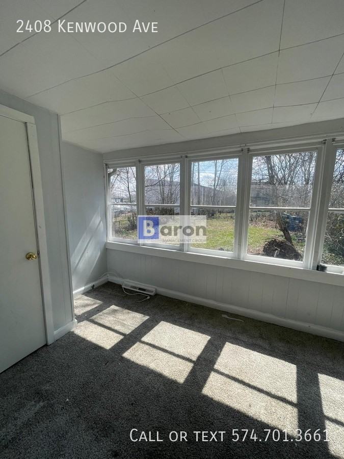 2408 Kenwood Ave - Photo 6 of 10