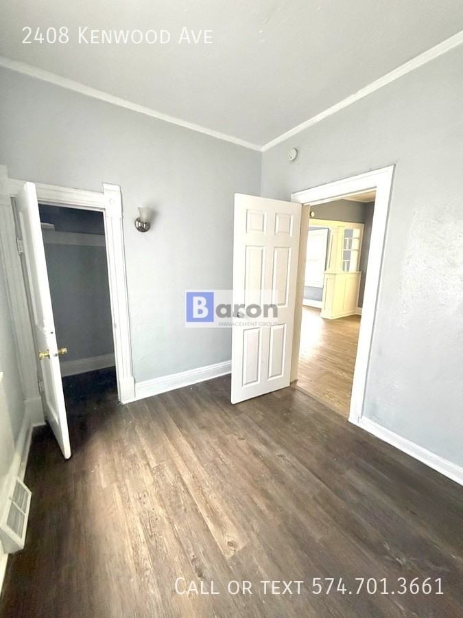 2408 Kenwood Ave - Photo 7 of 10