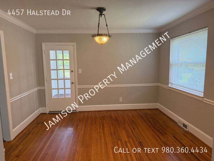 4457 Halstead Dr - Photo 5 of 20