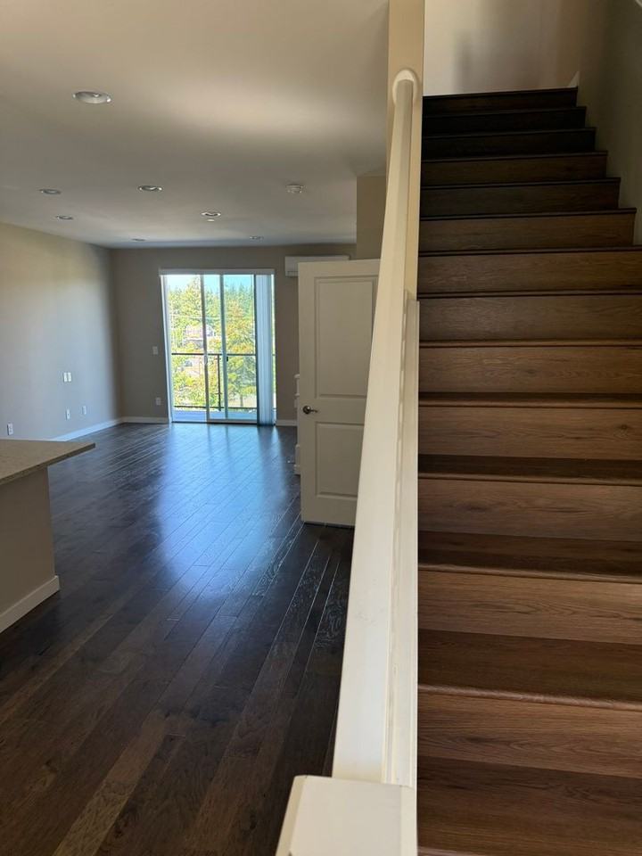 14614 35th Ave Ne - Photo 4 of 15