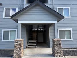 featured image of 403 S Eastern Rd