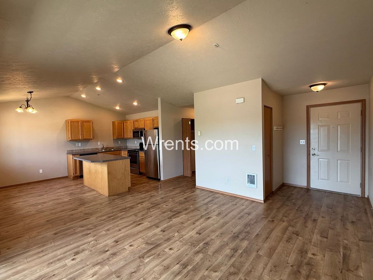 403 S Eastern Rd #304 - Photo 2 of 17