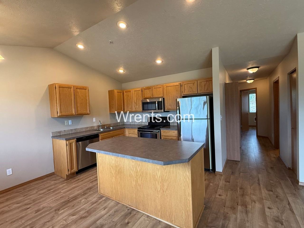403 S Eastern Rd #304 - Photo 4 of 17