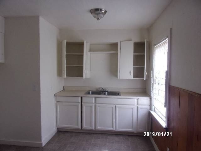 1419 Clanton St - Photo 4 of 10