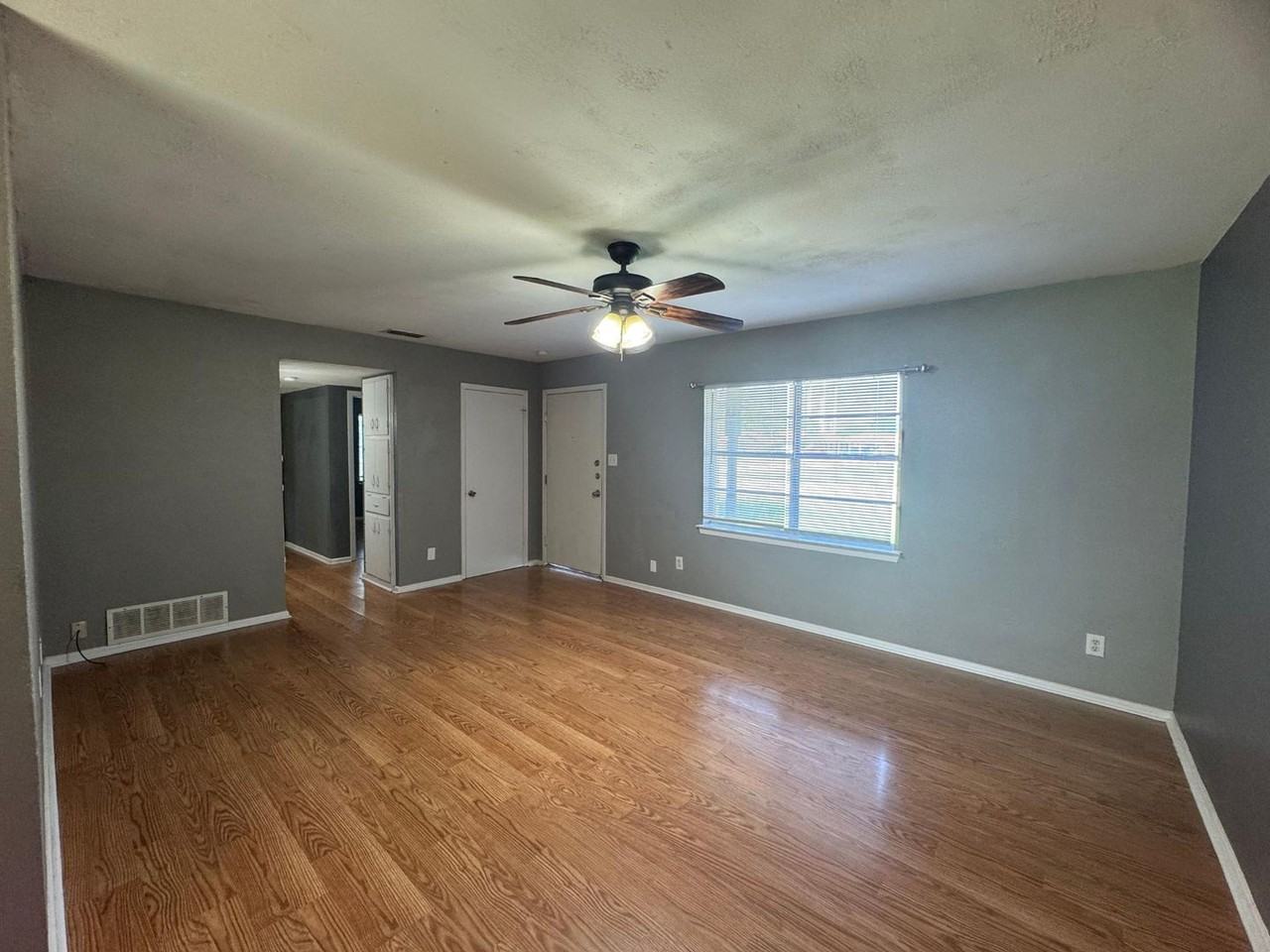 801 Park Plaza Dr - Photo 6 of 28