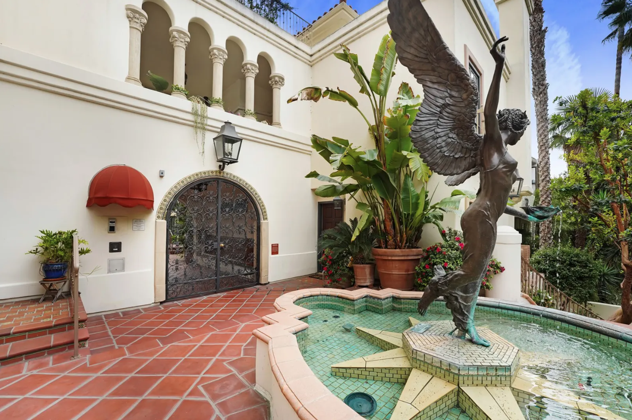 ISO - Isola Bella Townhomes - Photo 2 of 6