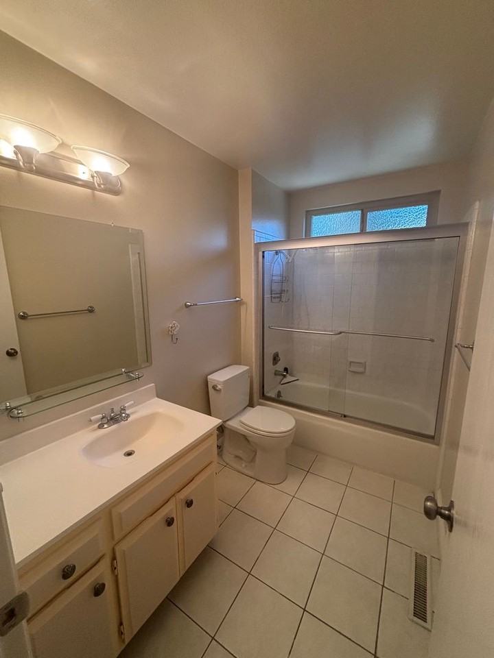 840 Adobe Dr - Photo 7 of 16
