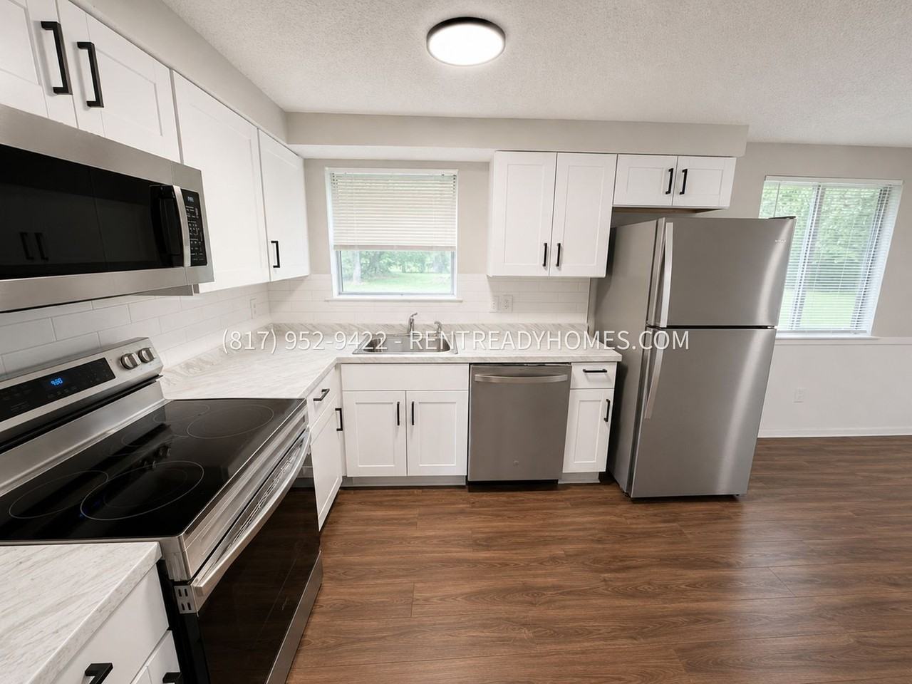 6052 Holiday Ln - Photo 2 of 8