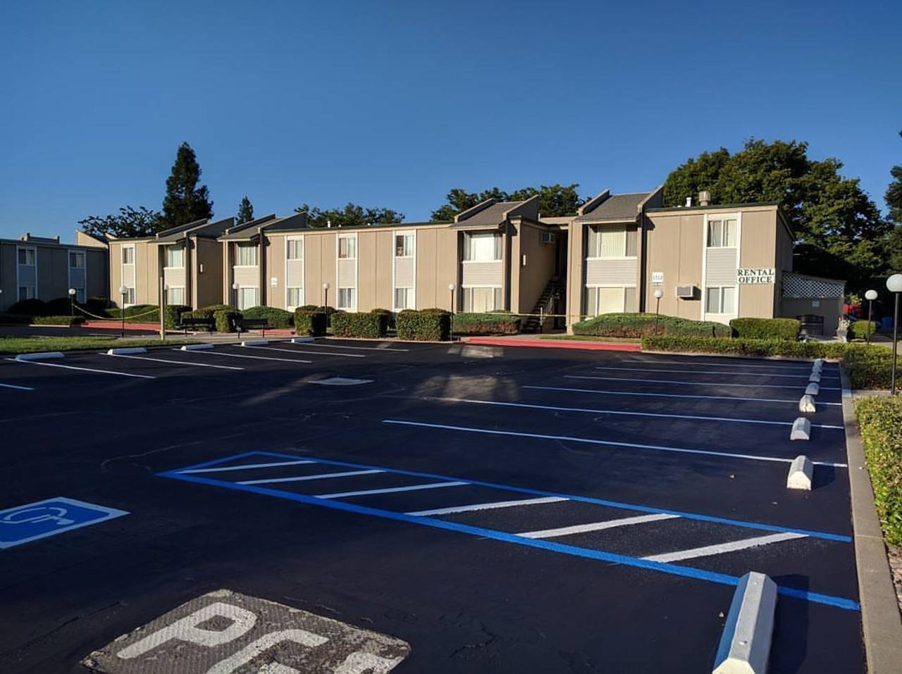 River's Bend Apartments - Photo 5 of 17