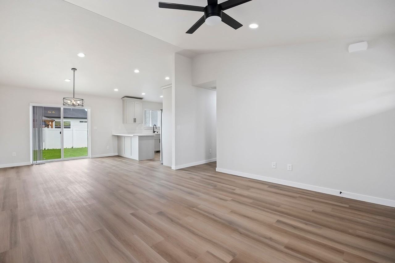 501 Hope Ave - Photo 5 of 27