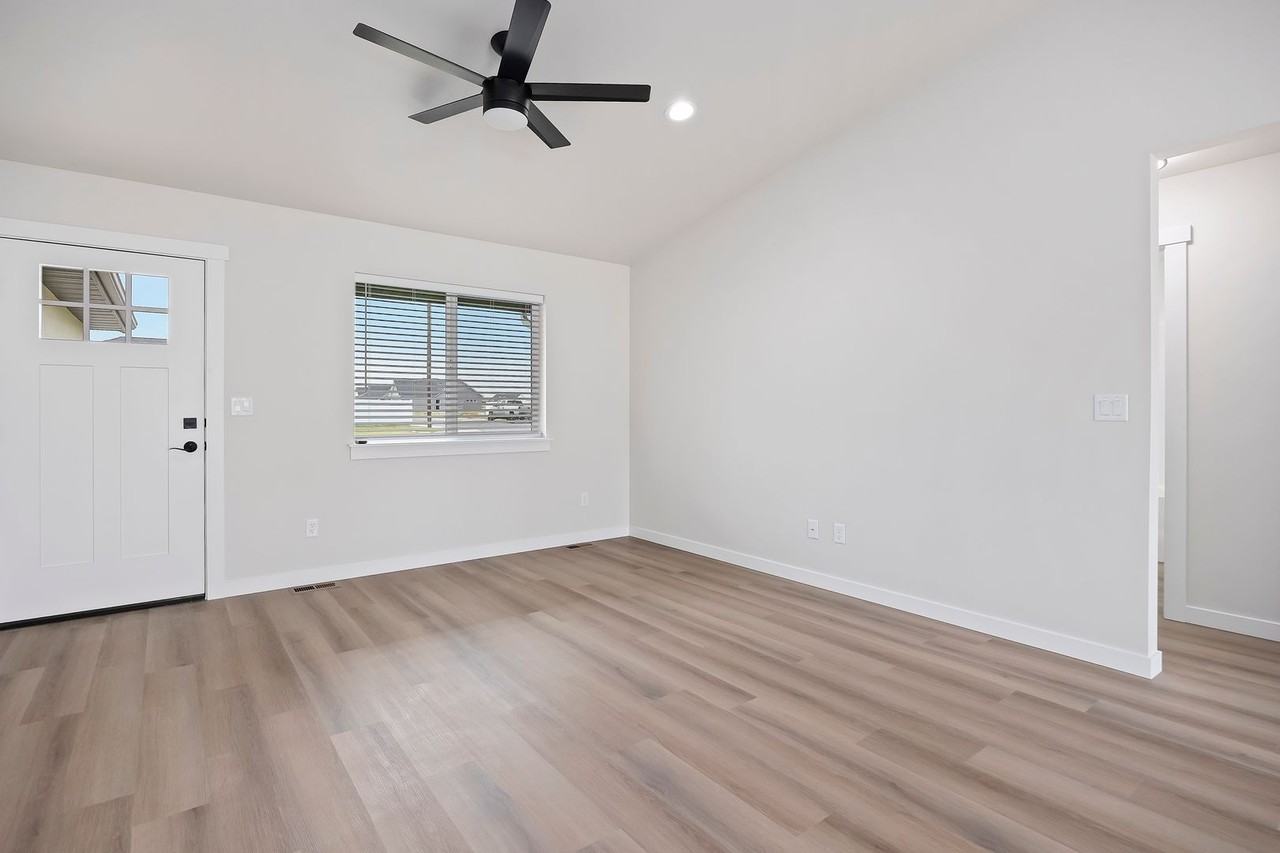 501 Hope Ave - Photo 7 of 27